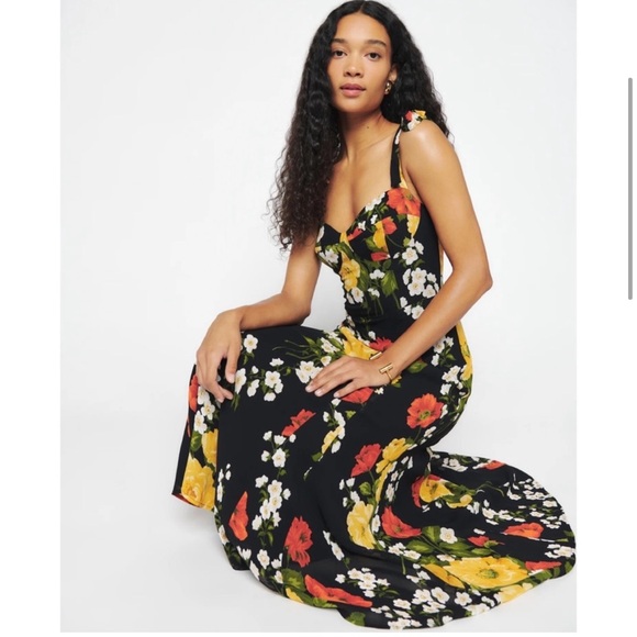 Reformation Nadira Floral Print Georgette Midi
Dress in Luisa - Picture 3 of 11